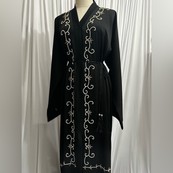 Black pearl beaded abaya dress - Picture 4 of 7